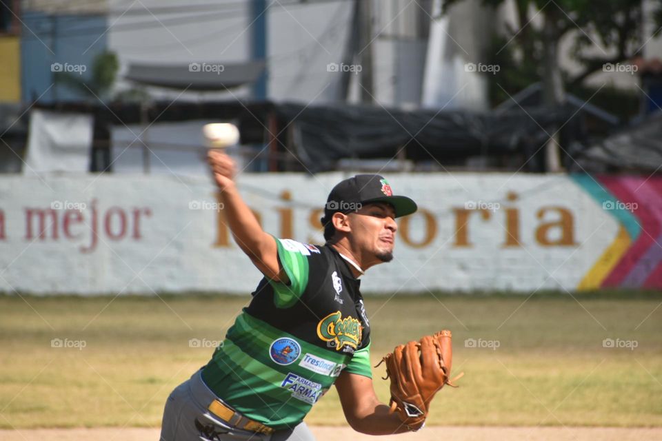 Tarde de béisbol, pitcher 