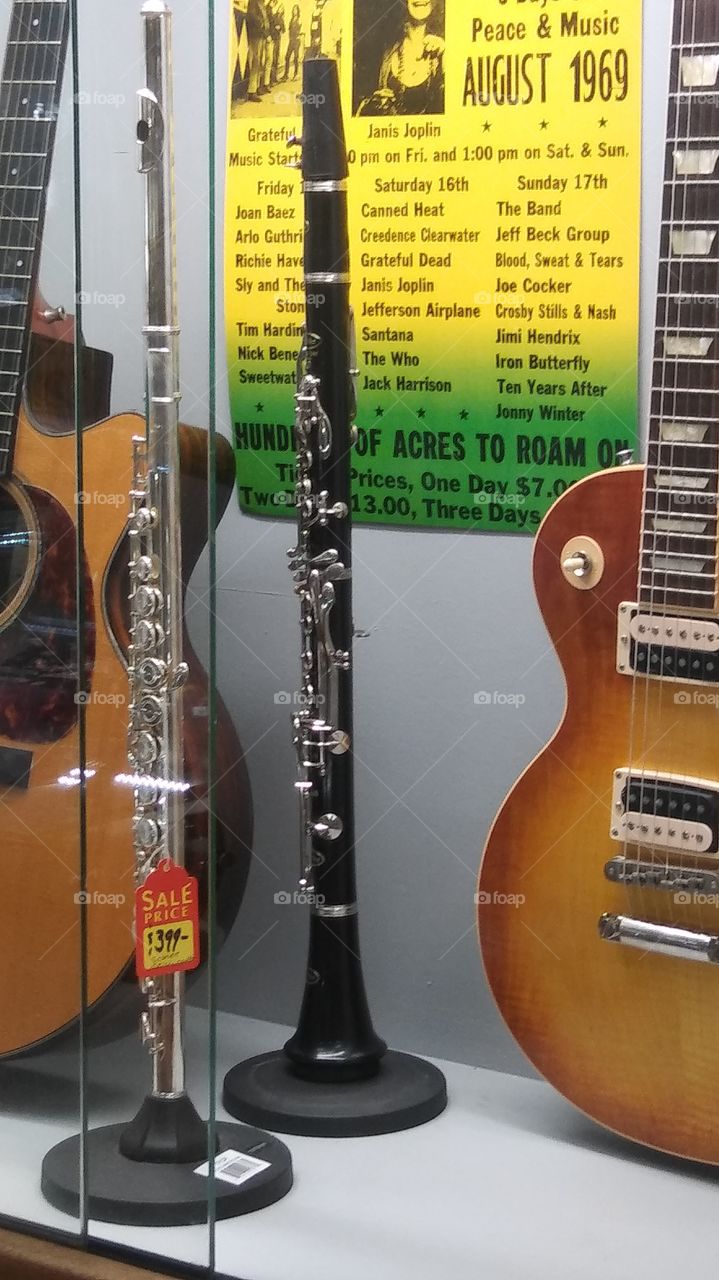 Clarinet black and tall