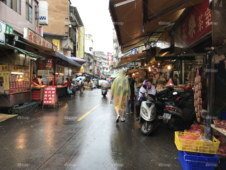 Taiwan street view, market place, grocery stores, stalls, signs, old town, rain, raining