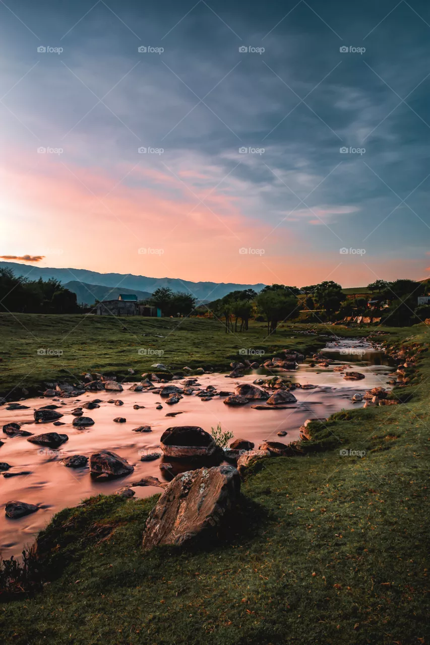 Atardecer en los Valles...

IG @pamroblesspace