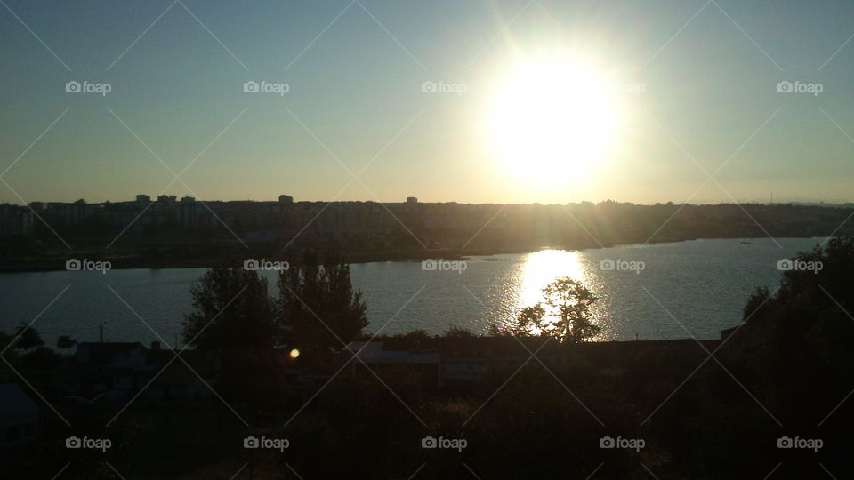 Big sun. Nice image from portugal