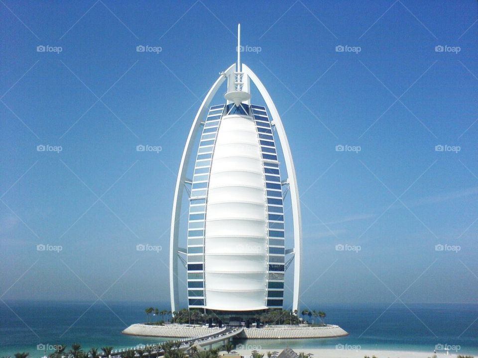 Burj al Arab in the sun