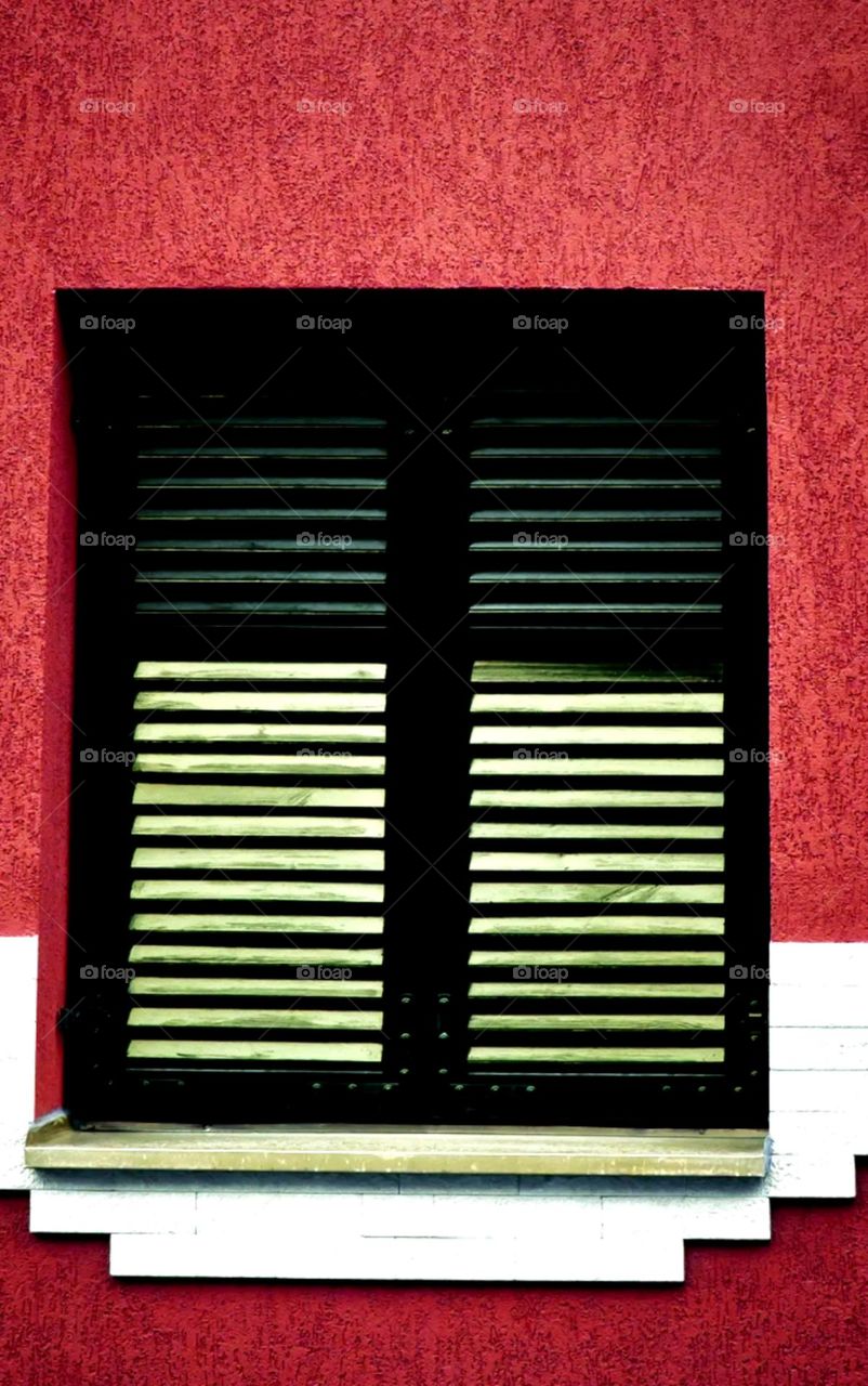 window black and white and also nice wall red texture wooden window