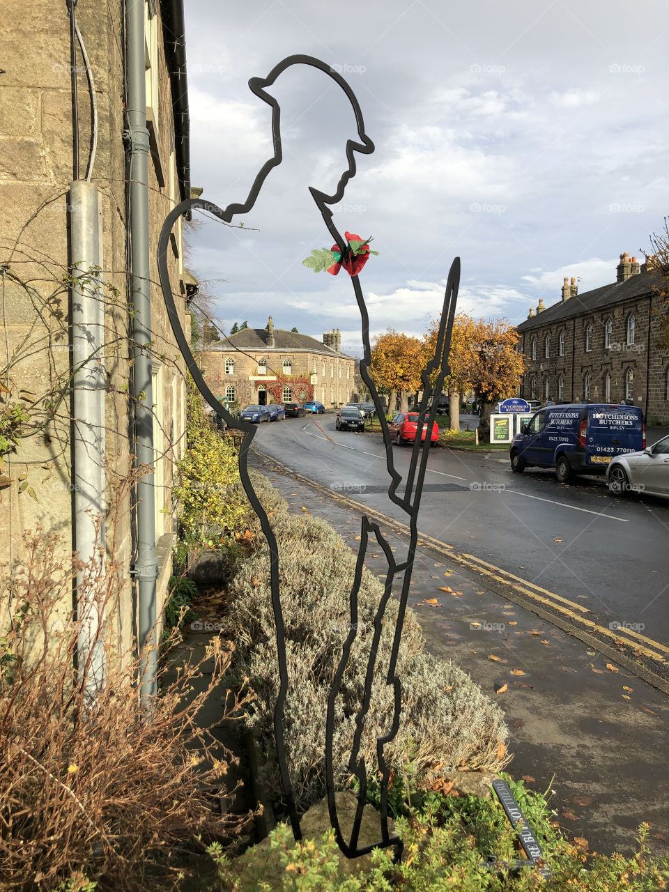 Remembering the fallen WW1 sculpture 