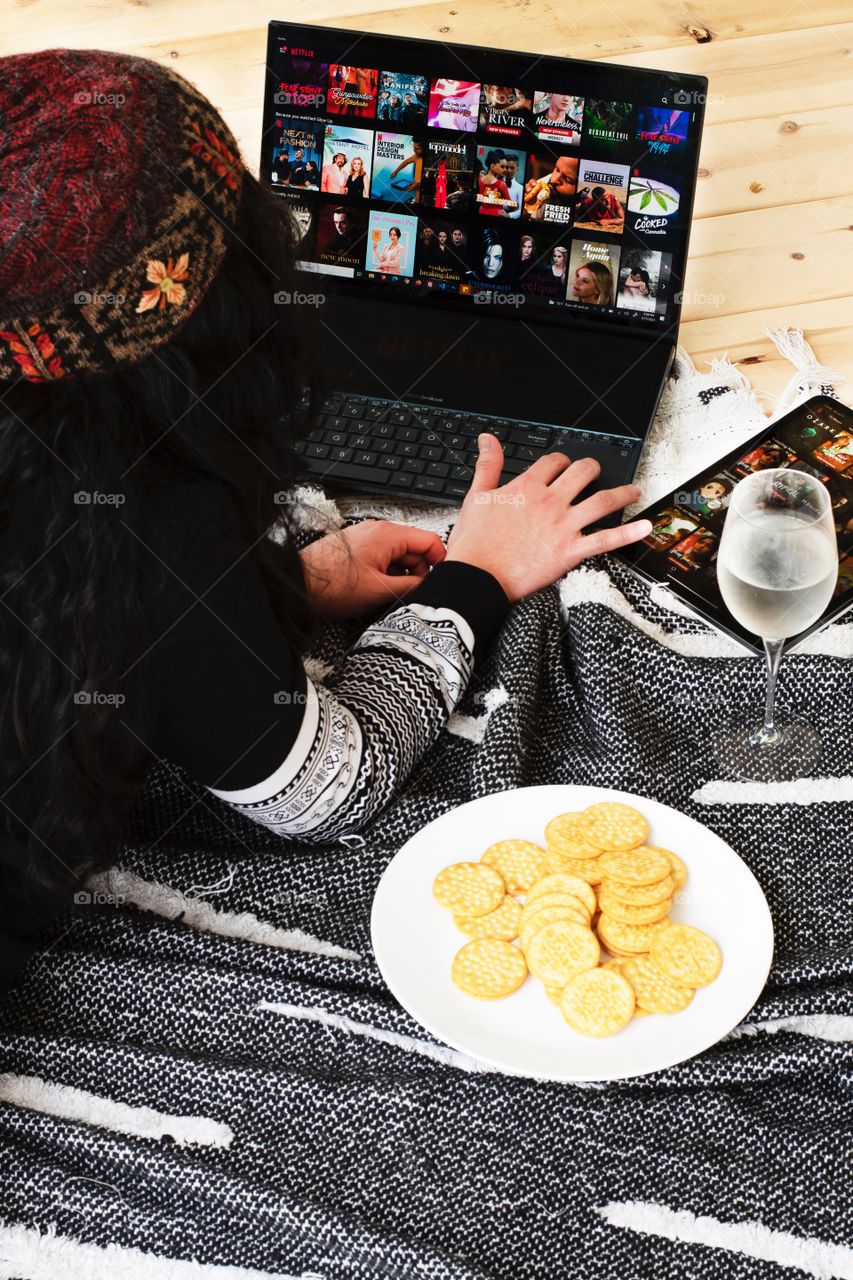 Sometimes, I want to just chill and relax on our porch for a movie night! Good think Netflix app is accessible in laptops as well! Netflix and white wine? Cheers!