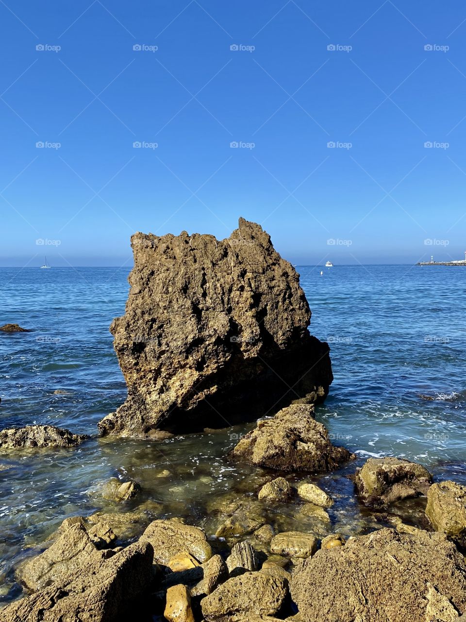 Backside of Corona del Mar State Beach 