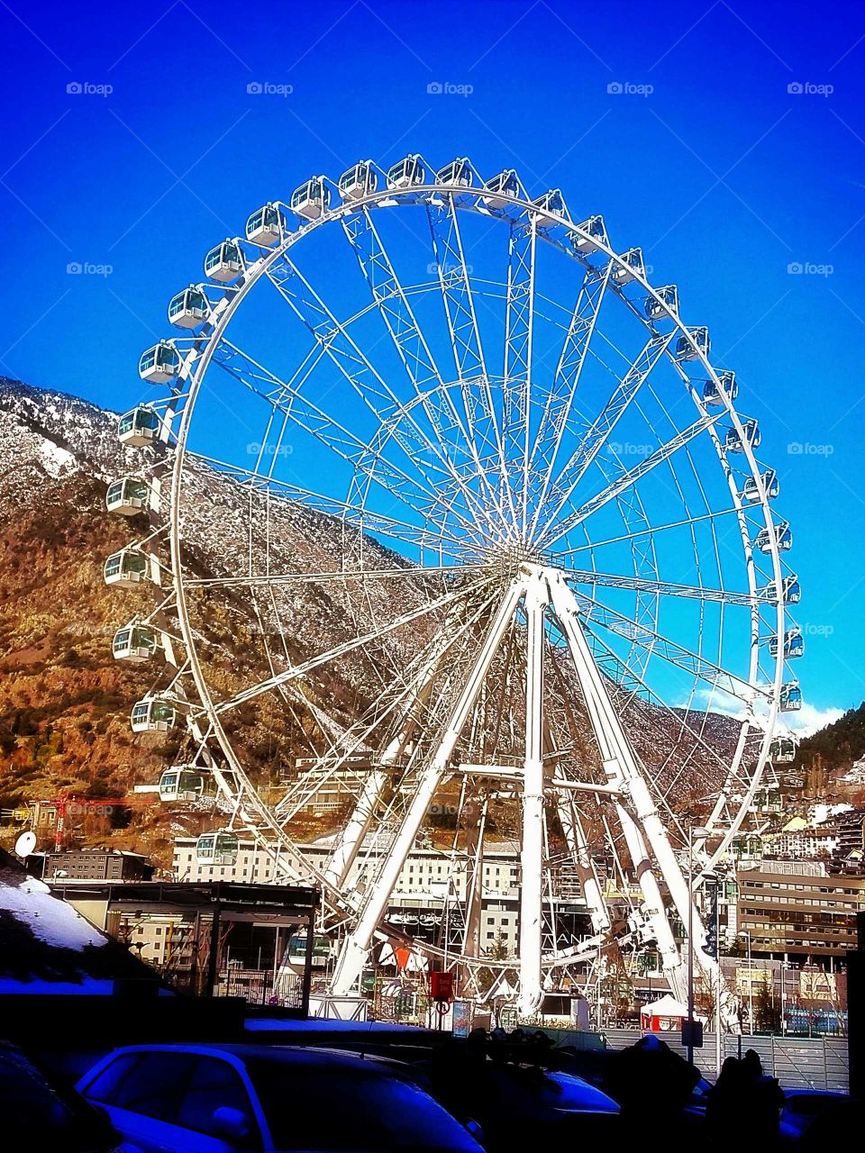 The big white wheel