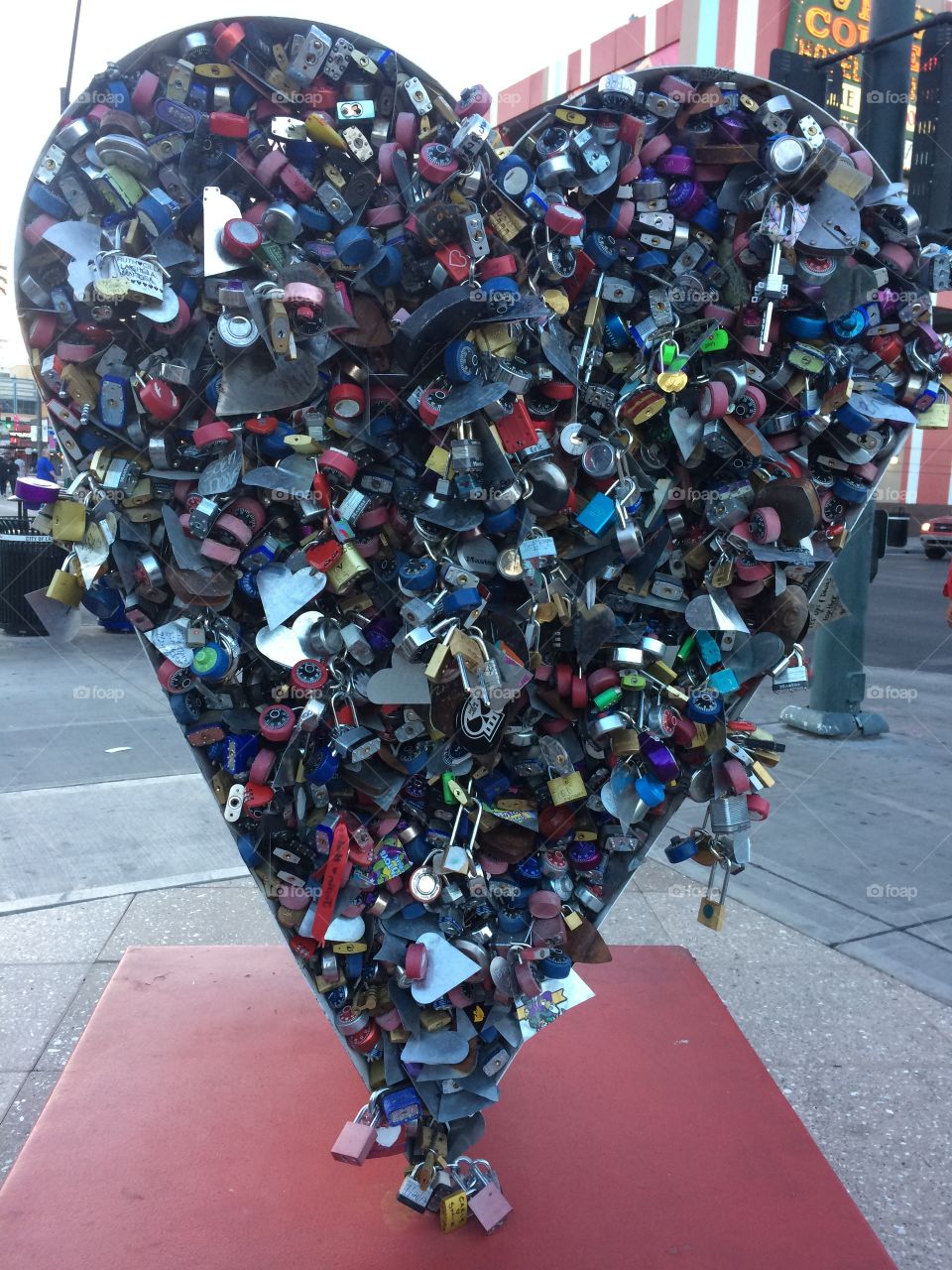 Vegas heart of keys
