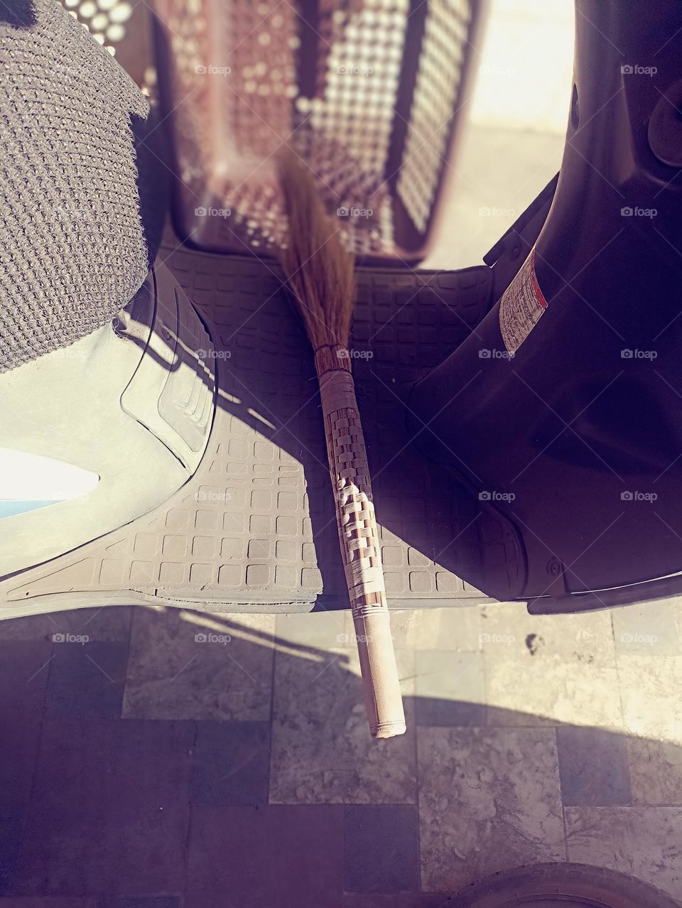 unity in us we never fight that's why we go right to left and left to right