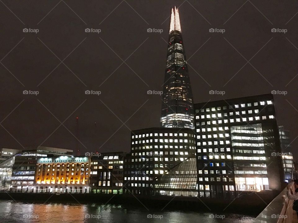 The shard by night 