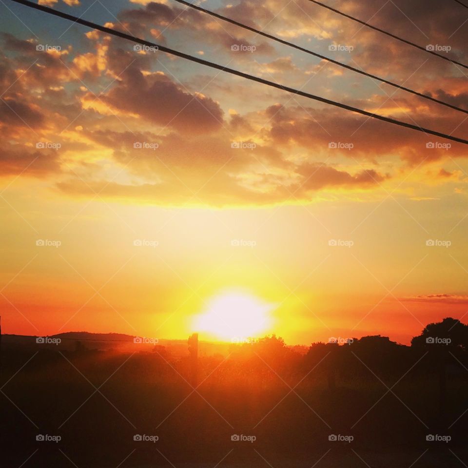 🌄🇺🇸 An extremely beautiful dawn in Jundiaí, interior of Brazil. Cheer the nature! / 🇧🇷 Um amanhecer extremamente bonito em Jundiaí, interior do Brasil. Viva a natureza!