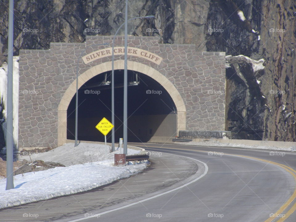 Silver Creek Cliff Tunnel (close)