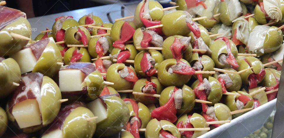Spanish olives with pepper