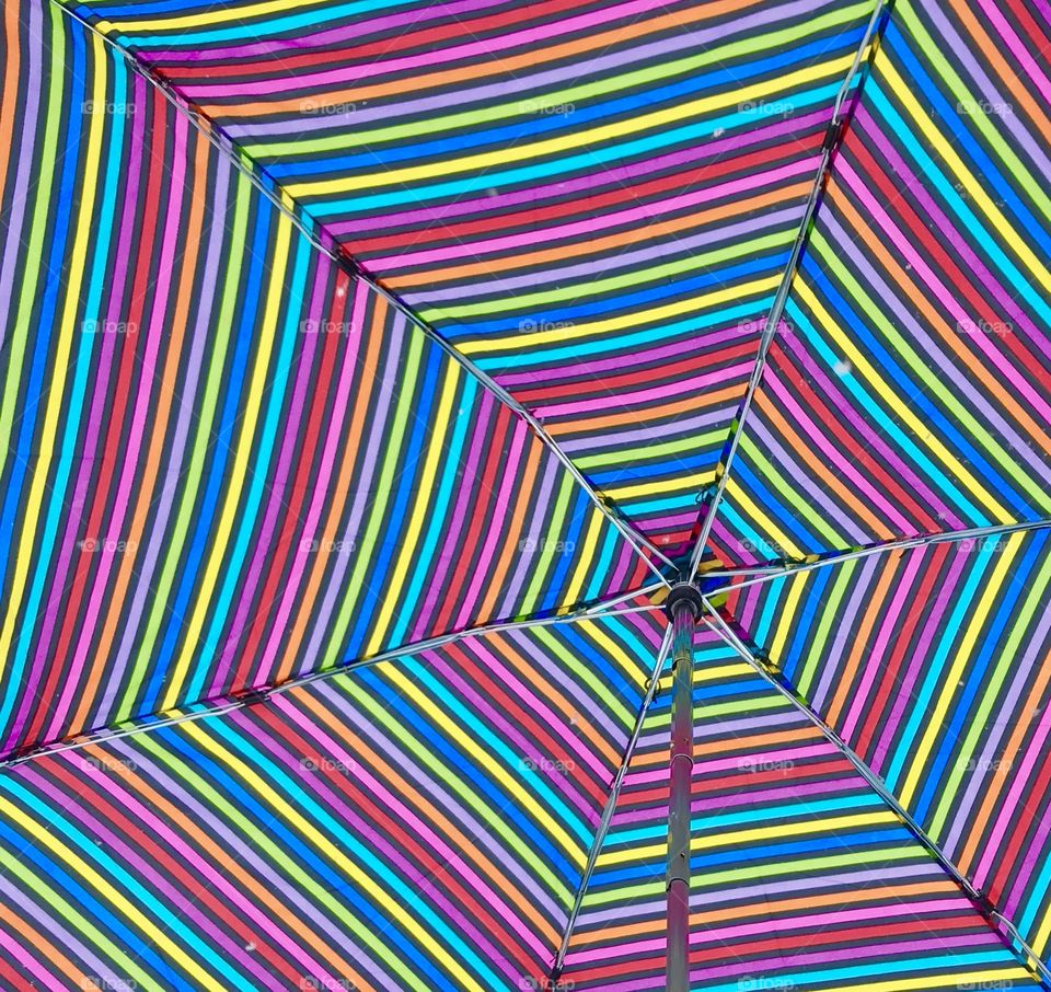 Totes umbrella abstract colorful lines