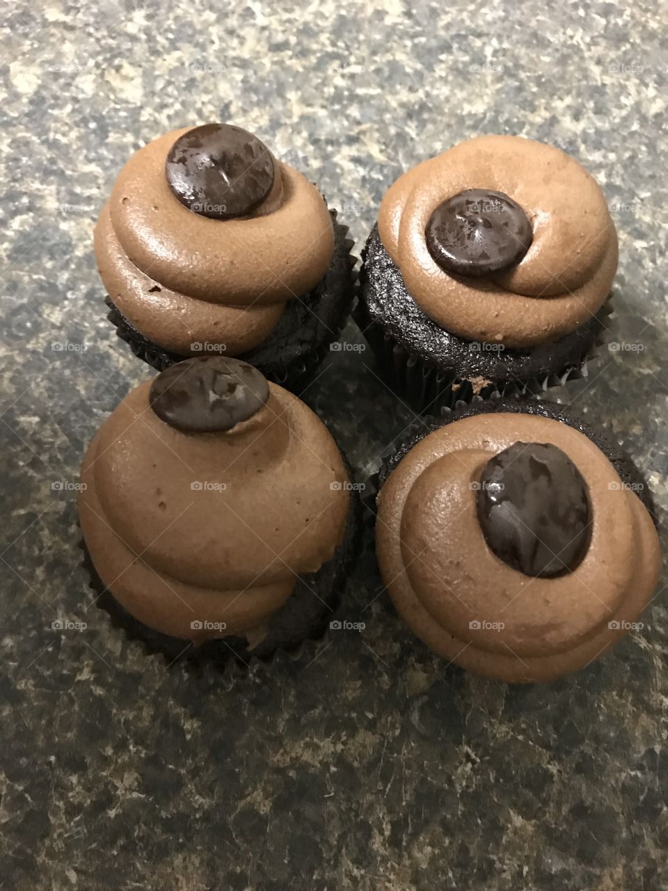 Cup cakes that look like something else? 