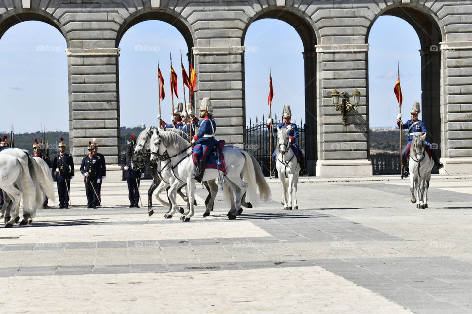 Marzo 2018, Cambio solemne de la guardia del palacio real, Madrid, España-March 2018, solemn change of the guard of the royal palace, Madrid, Spain
