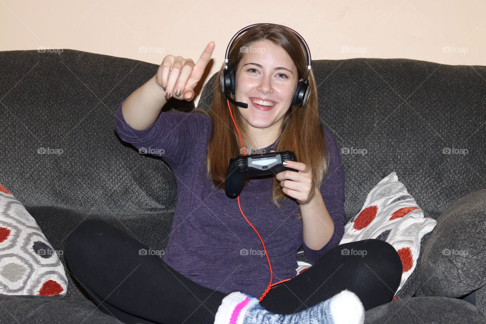 Playing video games is a hobby 