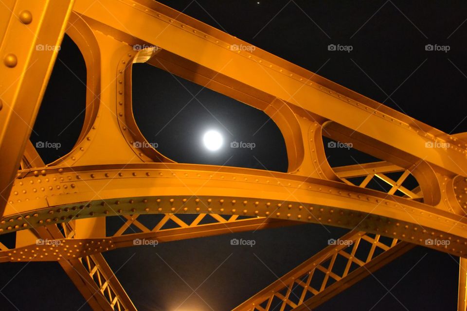 Moon light bridge