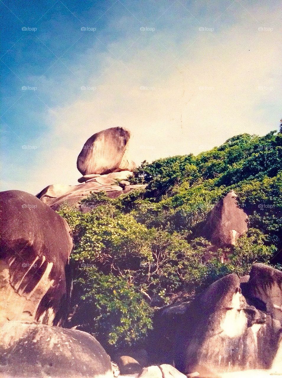 Source Rock Sailing Sign