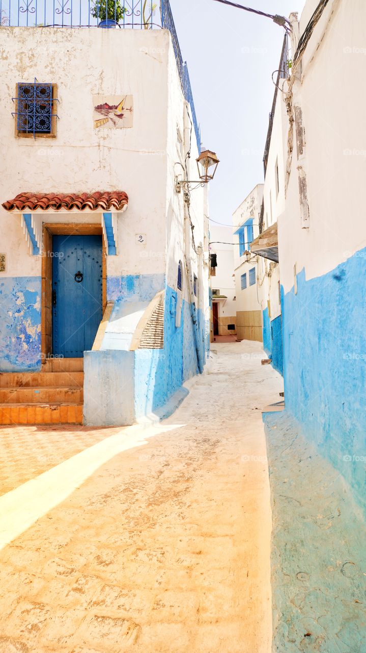 pueblo costero marruecos azul