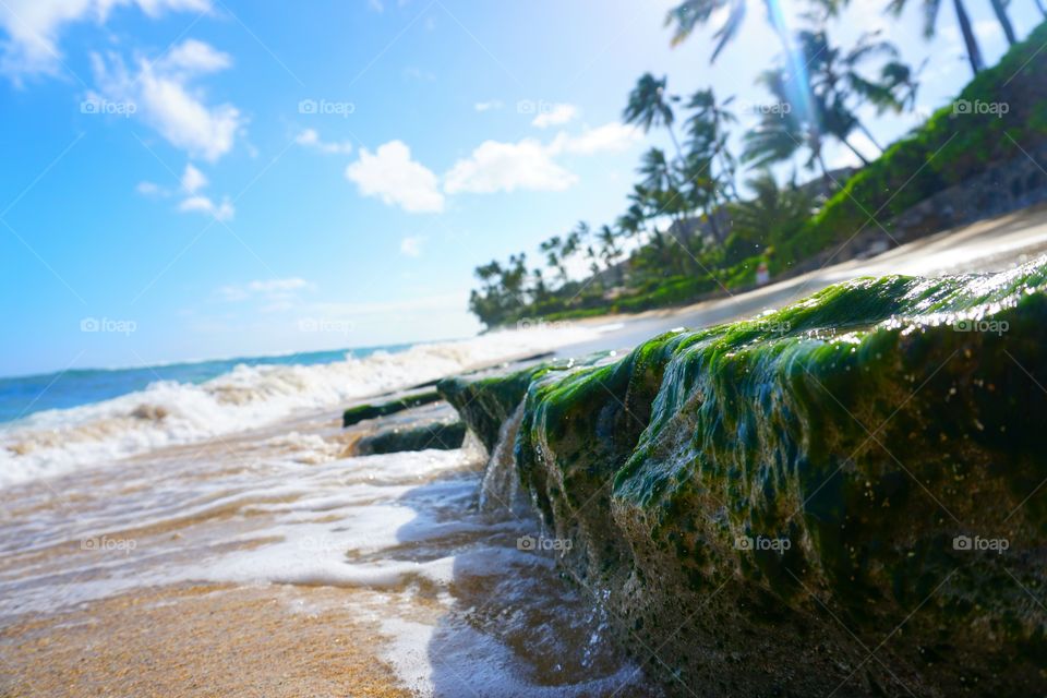 Cromwells Beach Oahu Hawaii: flowing