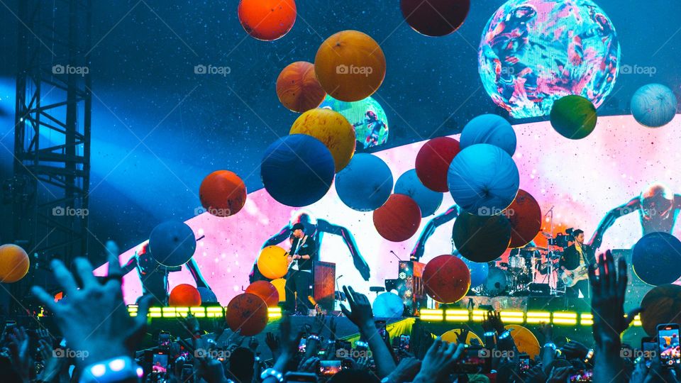 Coldplay Concert - Paris 2022 - Audience