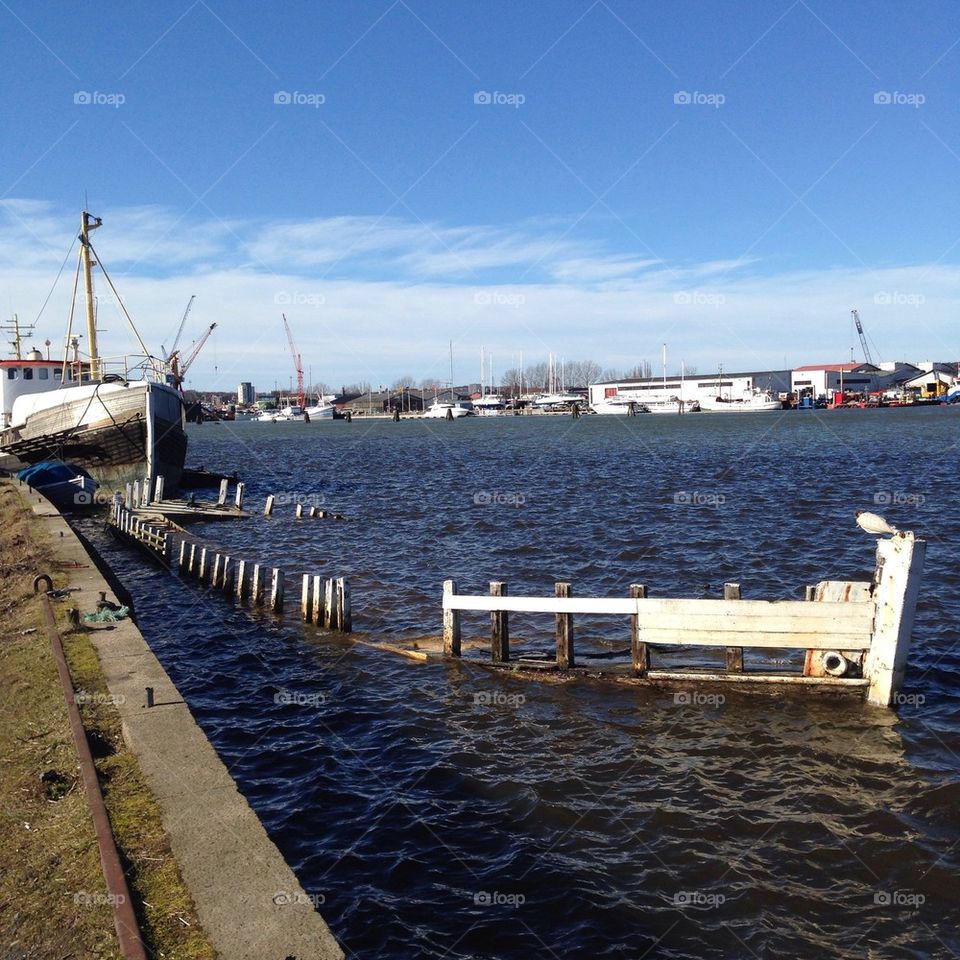 The dock of broken dreams