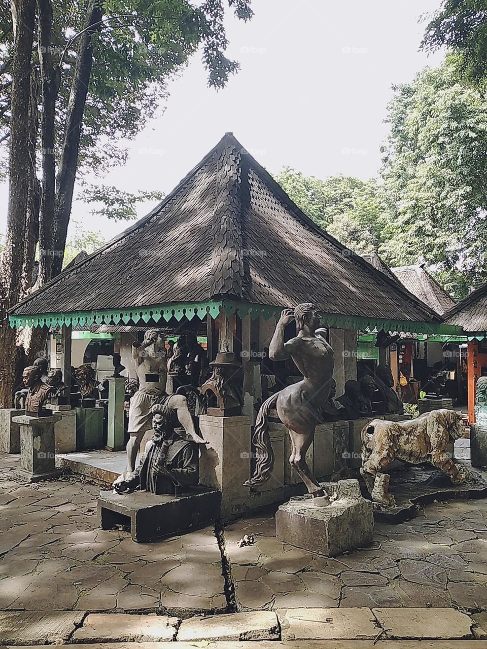 Sculpture statue art