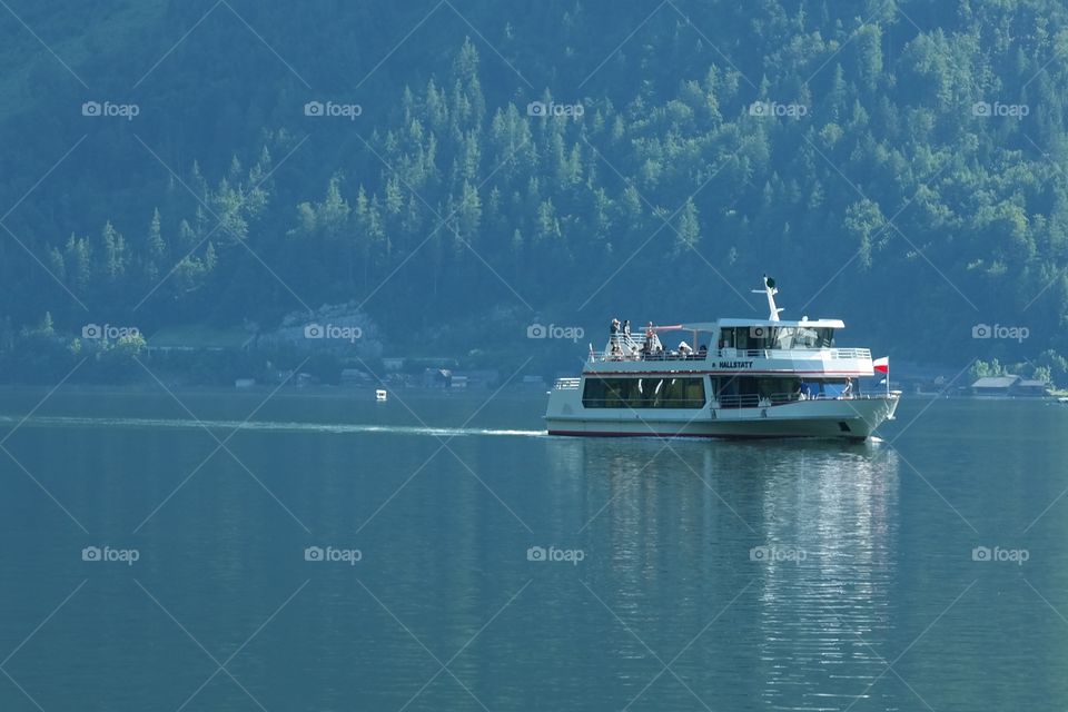 Ship at the Hallstätter lake