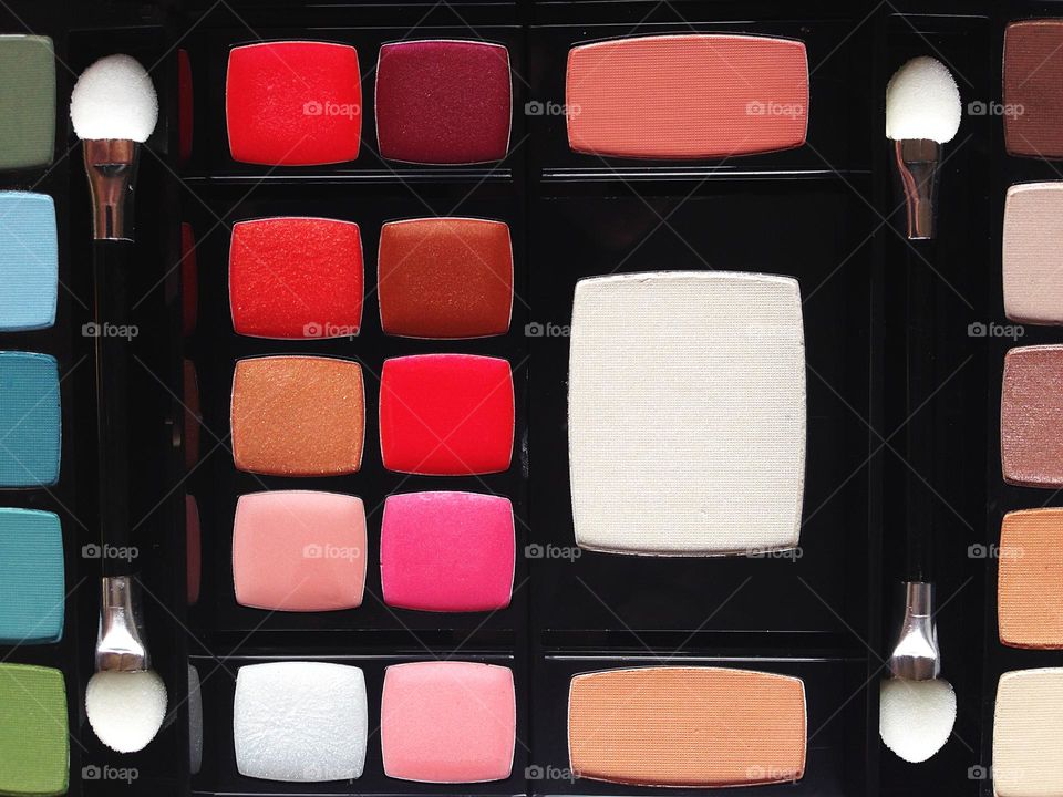 Colorful makeup palette 