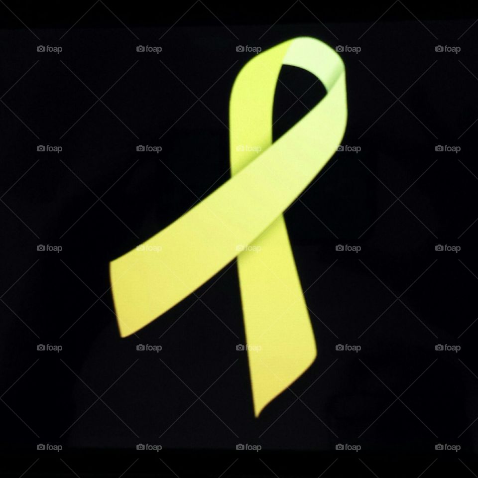 yellow ribbon