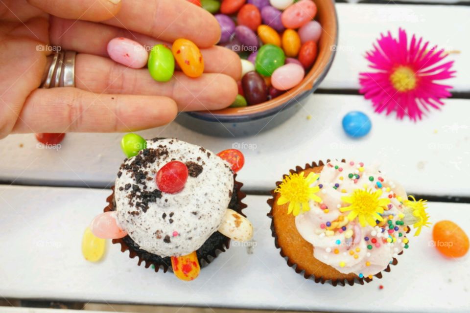 Crazy Cupcakes - creative