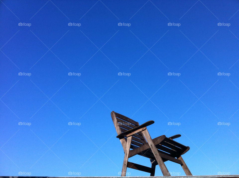 sky blue relax deckchair by ianbeattie