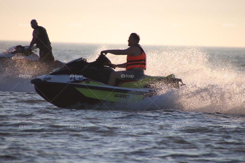 Jet skinning on the Great Lakes