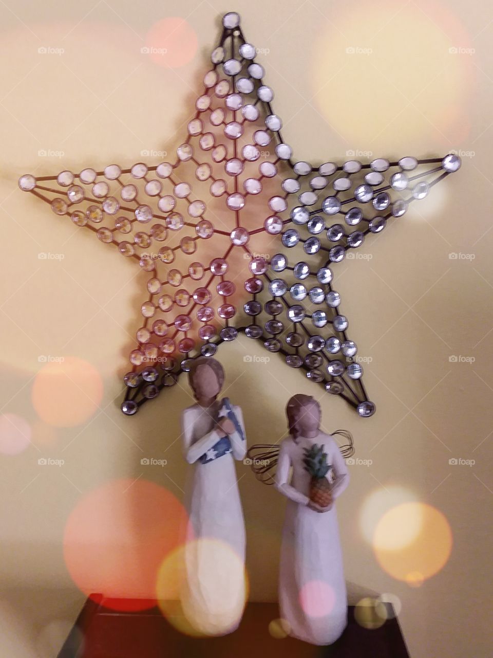 angels under star watching