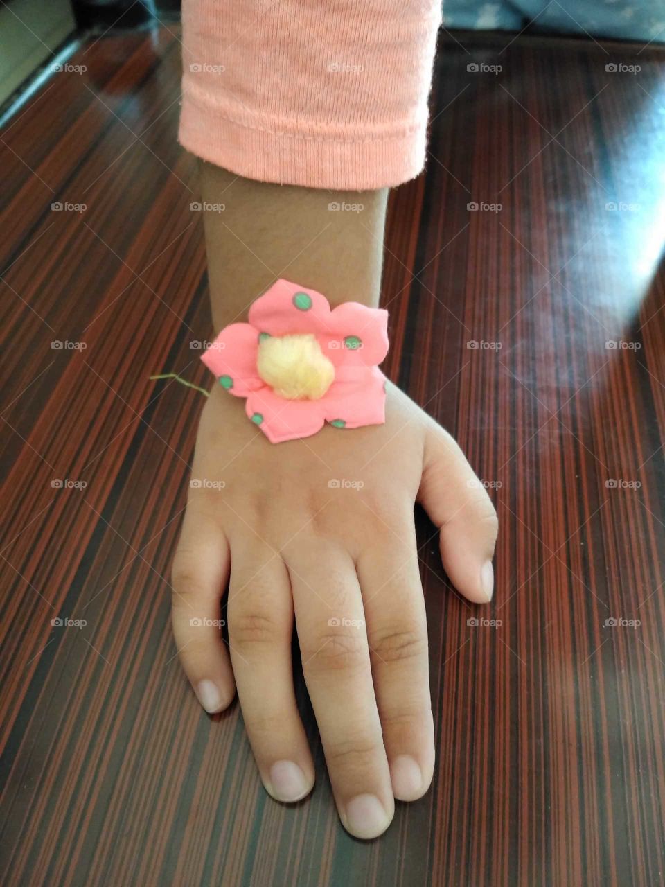 friendship band on my niece hand