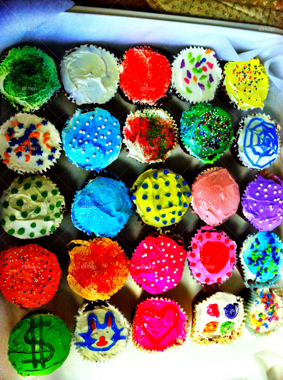 baking red cupcakes fun by kimikaboo