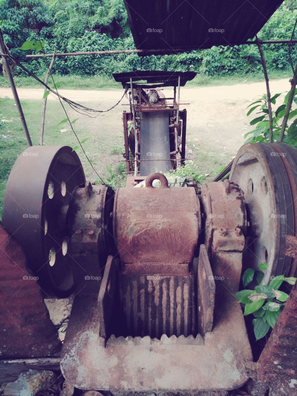 Stone Breaking Machine