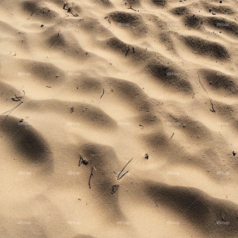 Beach sand patterns 