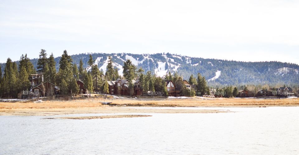 A Beautiful shot of Big Bear Lake in California in the winter