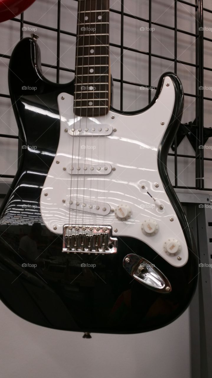 black and white. black and withe guitar