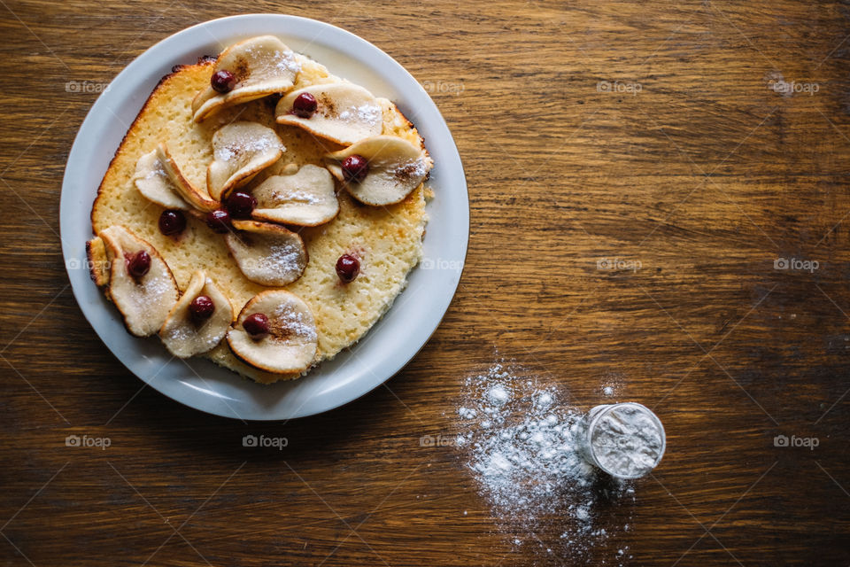 pudding with berries