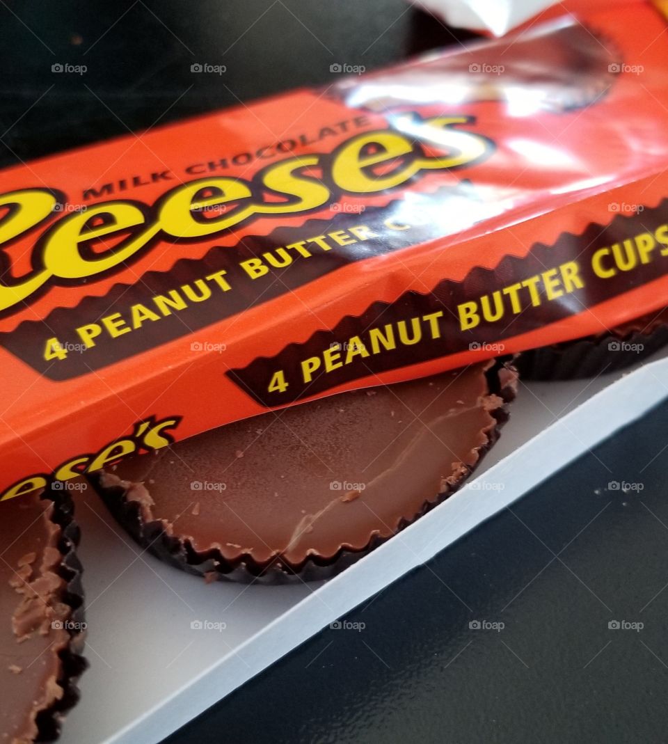Reese's Peanutbutter Cup