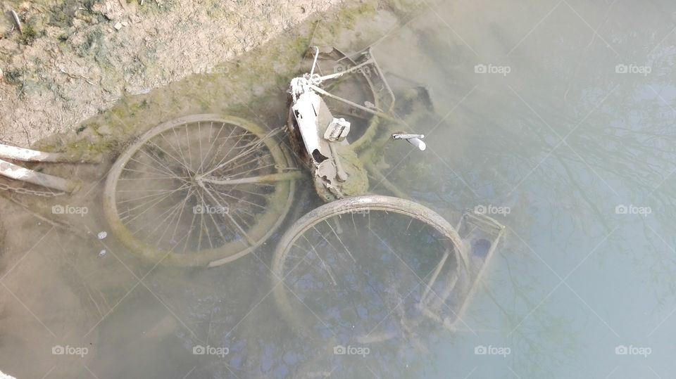 bike in water