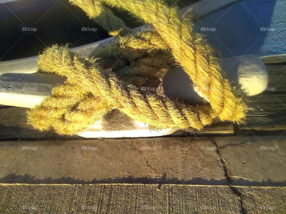 Yellow Dockline On Kleat