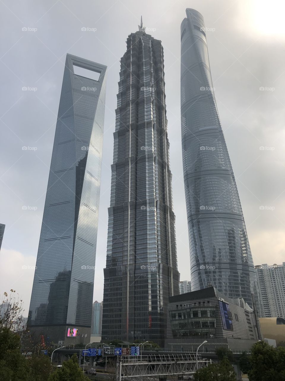 Shanghai towers 