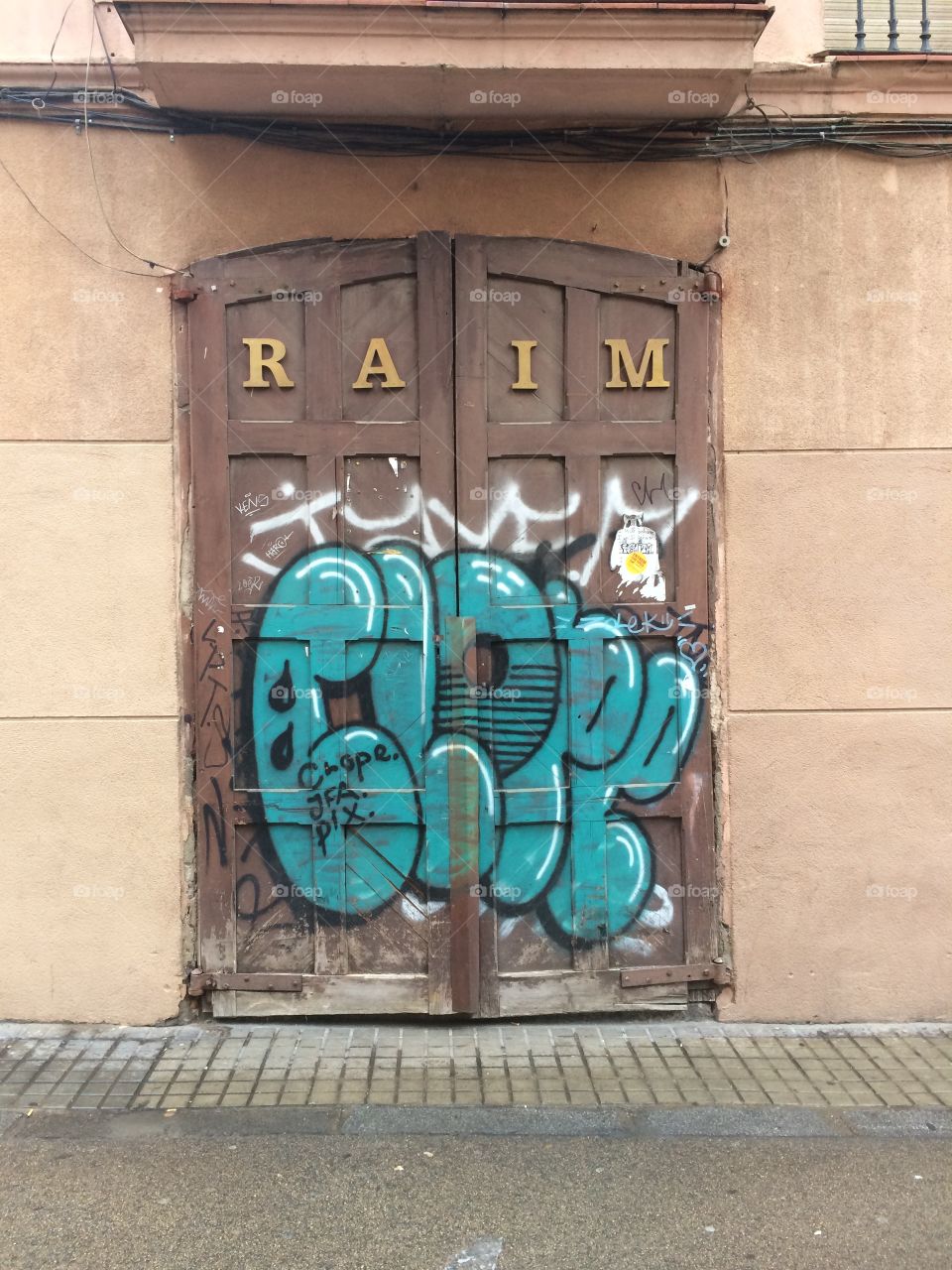 Door graffiti 