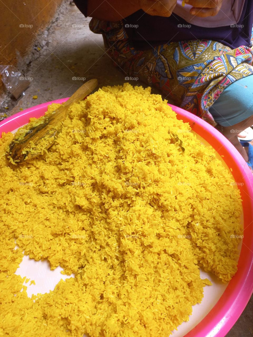 This dish is made from rice cooked together with turmeric and coconut milk and spices