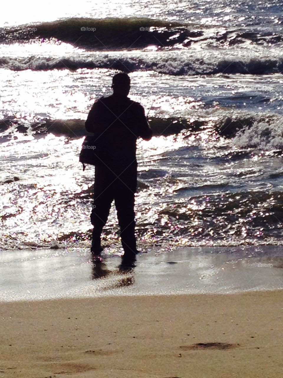 Surfcasting. Surfcaster in Montauk, NY