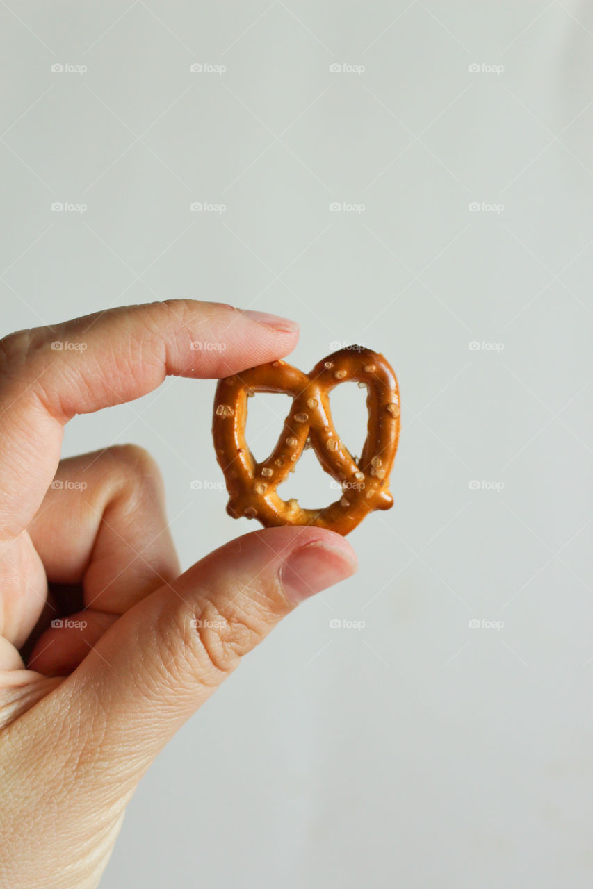 Pretzel in hand